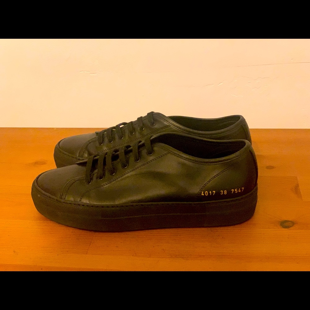 Woman by Common Projects Leather Low-Top